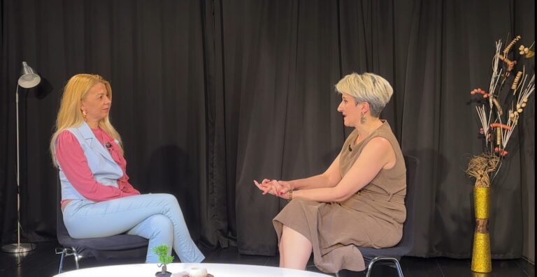 Daliborka Šiljegović u emisiji Stil najavljuje festival Dani teatra u Minhenu – Smijeh bez granica.