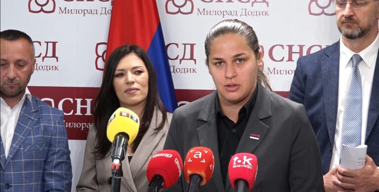 Anja Ljubojević daje izjavu o političkoj situaciji u Republici Srpskoj