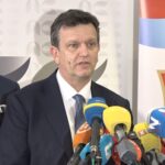 Branko Blanuša predsjednik SDS govori na konferenciji nakon sastanka opozicije