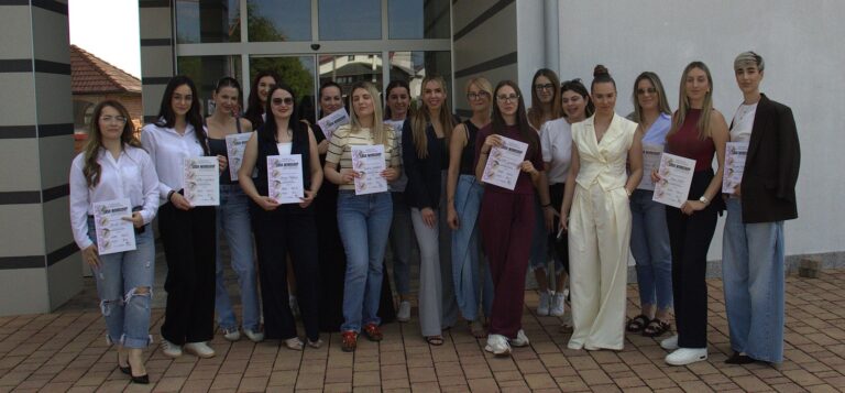 Bojana Zec i Hana Iskra na Experience masterclassu za stilizaciju trepavica u Gradišci