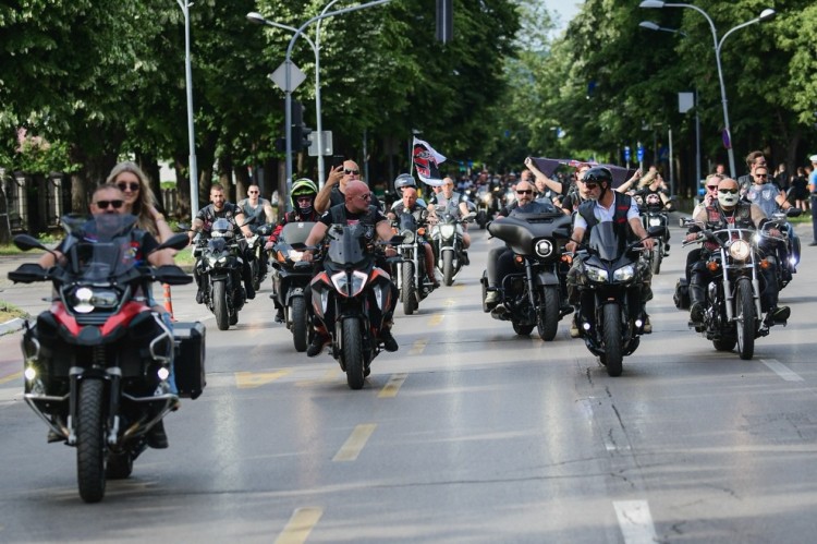Moto fest defile motora po gradu