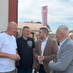 Nebojša Drinić prisustvuje parastosu poginulim borcima Vojske Republike Srpske u naselju Česma u Banjaluci.