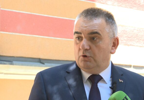 Savo Minić predsjednik Vlade RS daje izjavu medijima o direktoru inspektorata i policijskoj istrazi