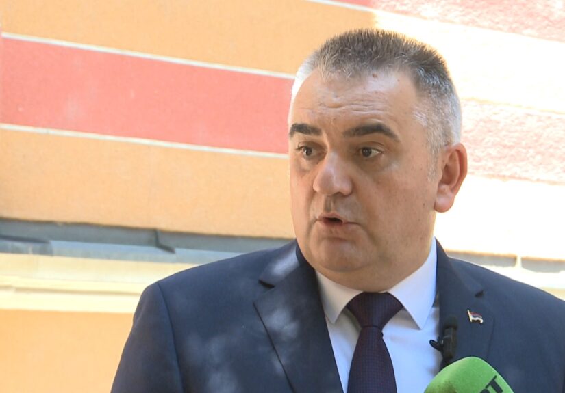 Savo Minić predsjednik Vlade RS daje izjavu medijima o direktoru inspektorata i policijskoj istrazi