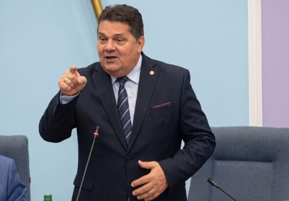 Nenad Stevandić govori u Narodnoj skupštini Republike Srpske