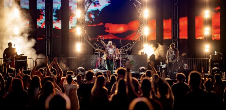 Atmosfera i nastup na otvaranju Freshwave festivala na tvrđavi Kastel u Banjaluci