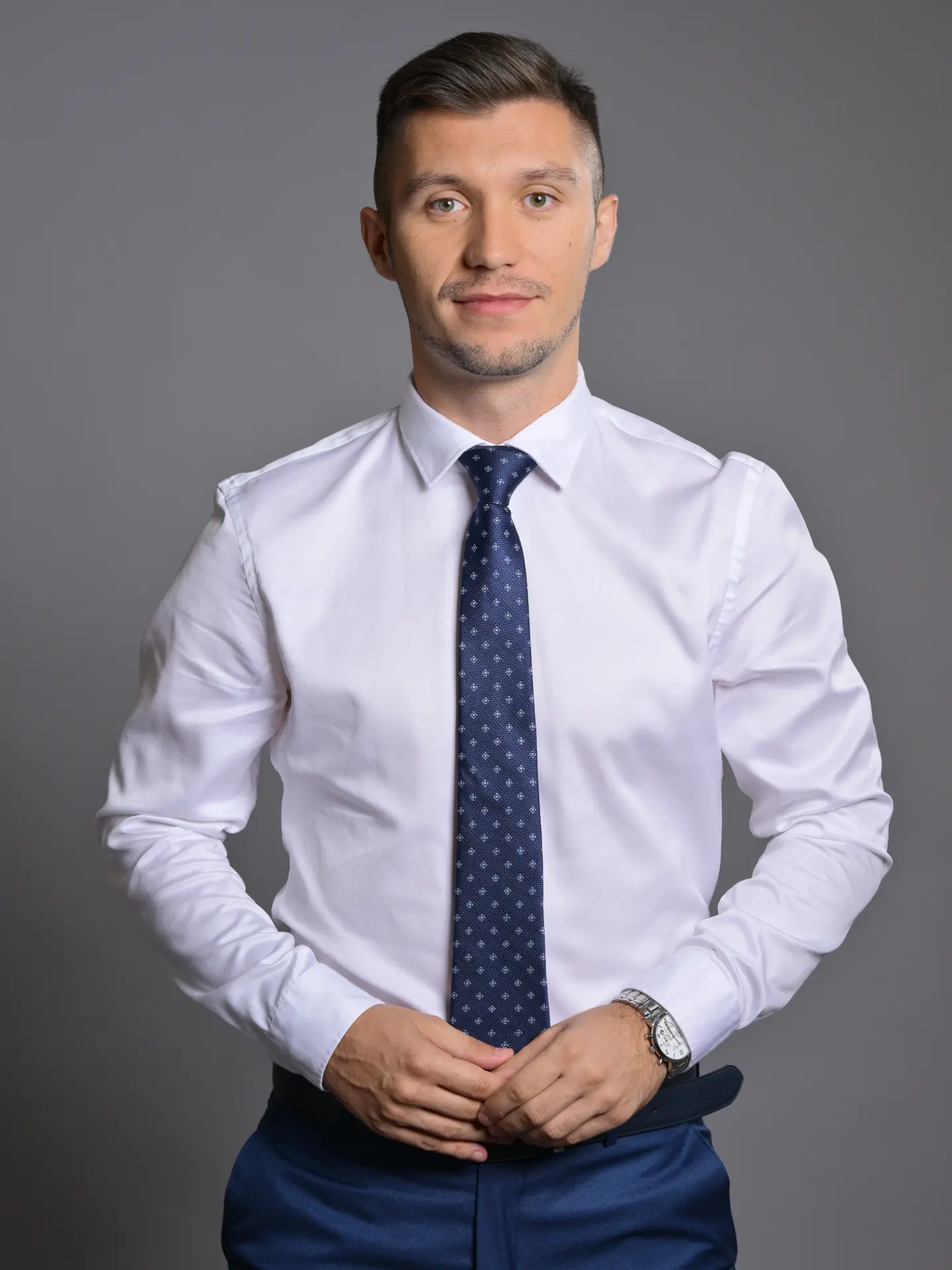 Ilustracija kupovine prve nekretnine i novca za povrat PDV-a